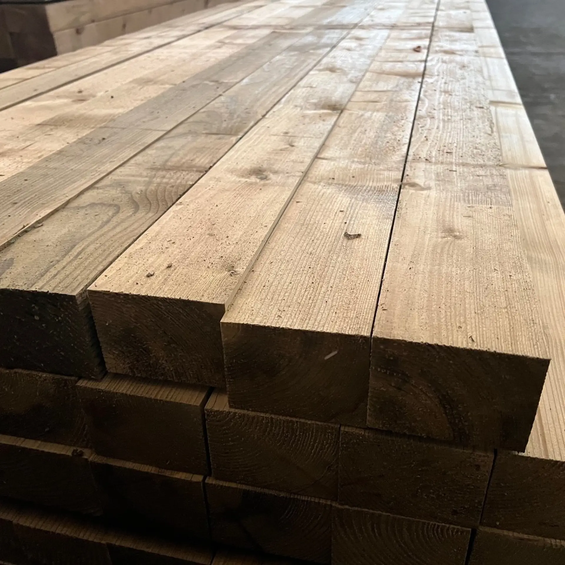 Barrotes de Pinho Aparelhado - 73 x 95 x 3000