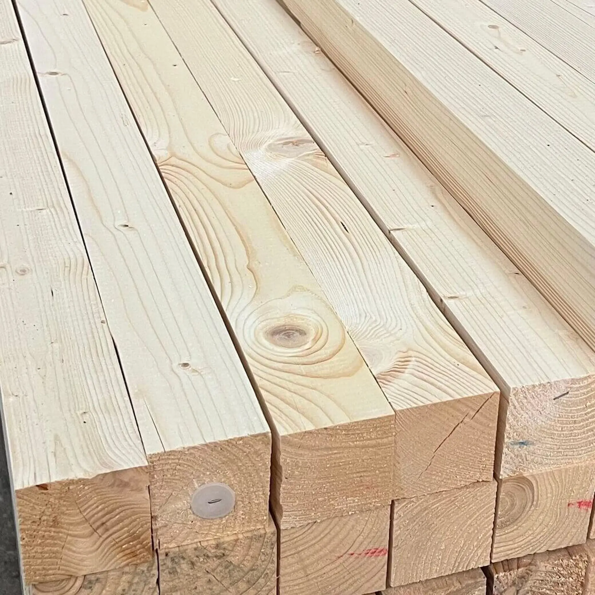 Barrotes de Pinho Aparelhado - 75 x 95 x 2400