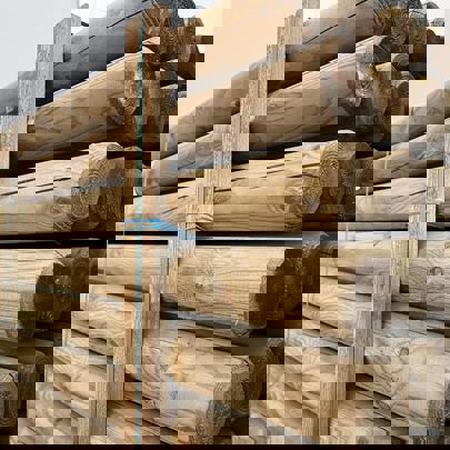 Postes de Madeira Tratada