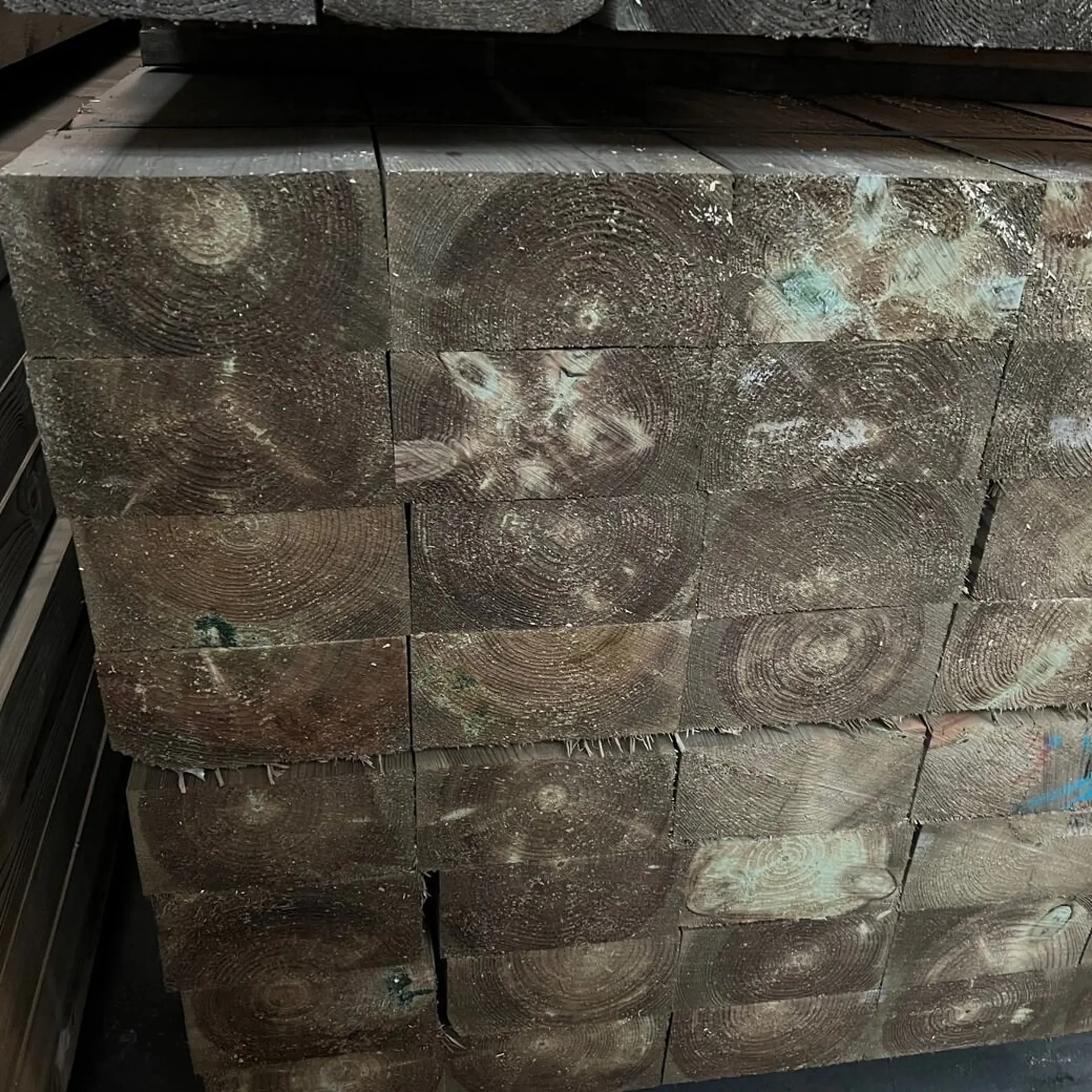 Vigas Maciças de Abeto Aparelhado - 100 x 200 x 6000