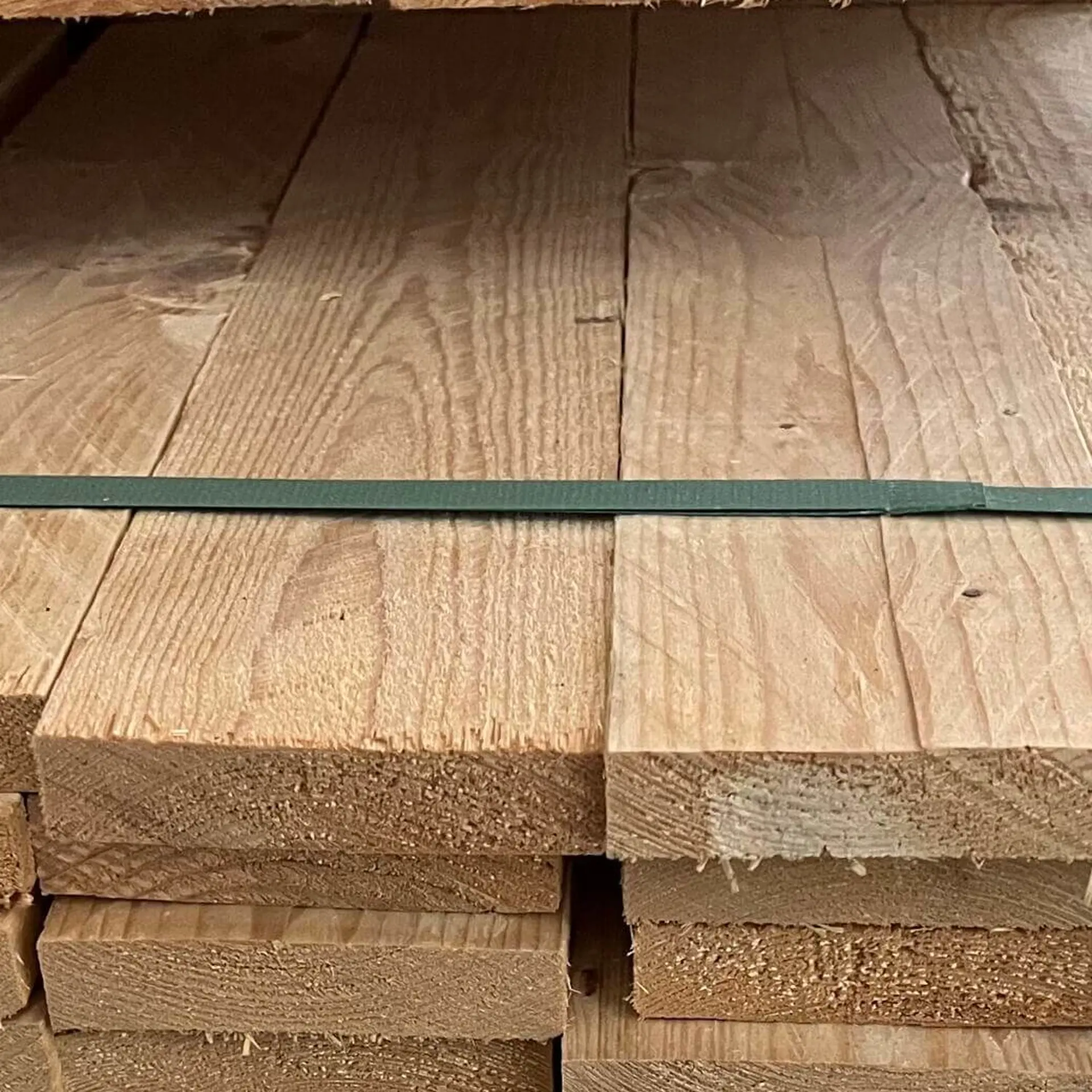 Solho de Abeto Tosco - 22 x 100 x 3000