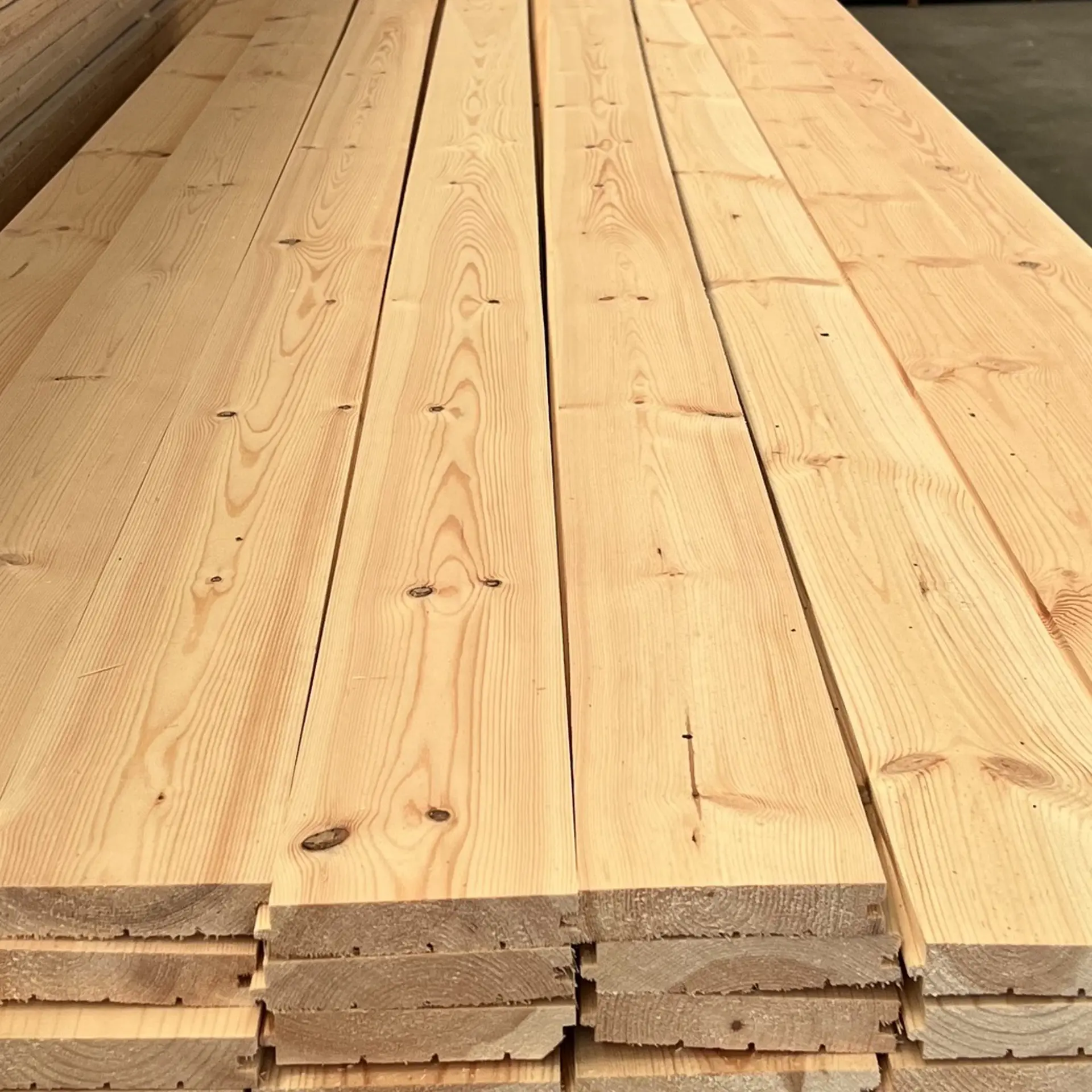Soalho de Pinho Aparelhado 20 x 120 x 3000