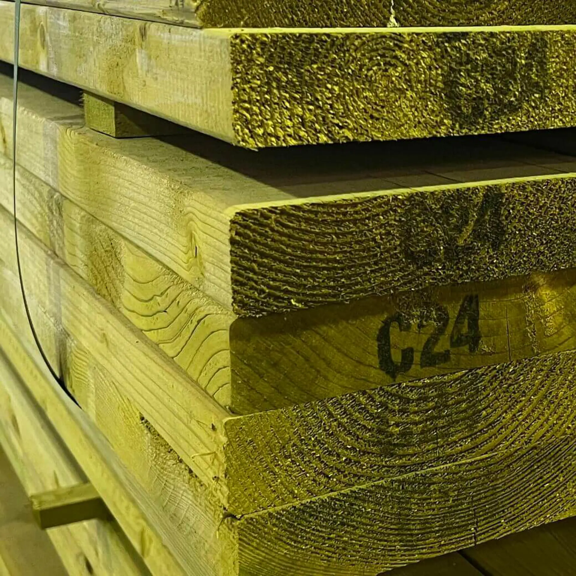 Sarrafão de Pinho Aparelhado - 45 x 220 x 3600