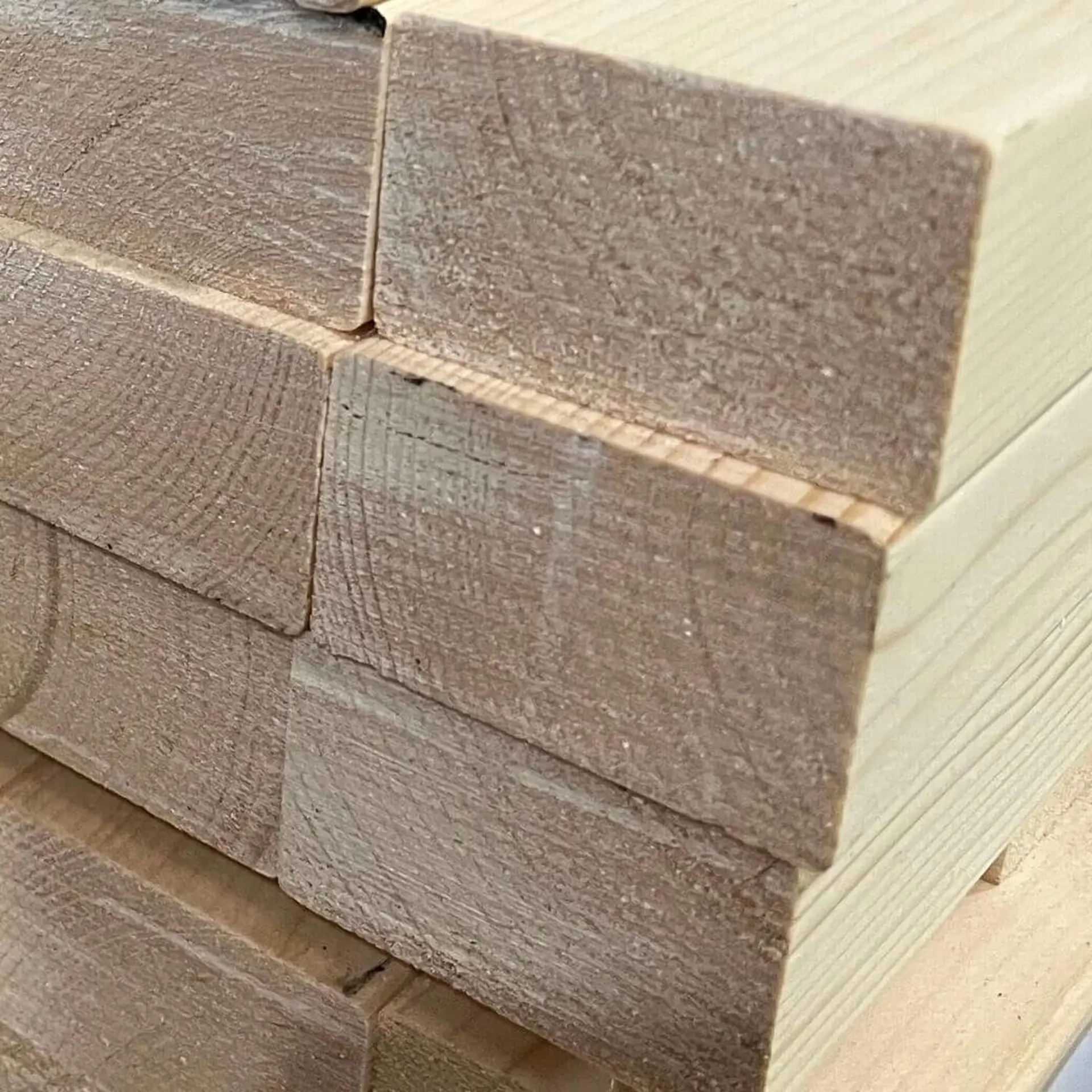 Sarrafão de Abeto Aparelhado - 45 x 70 x 4800